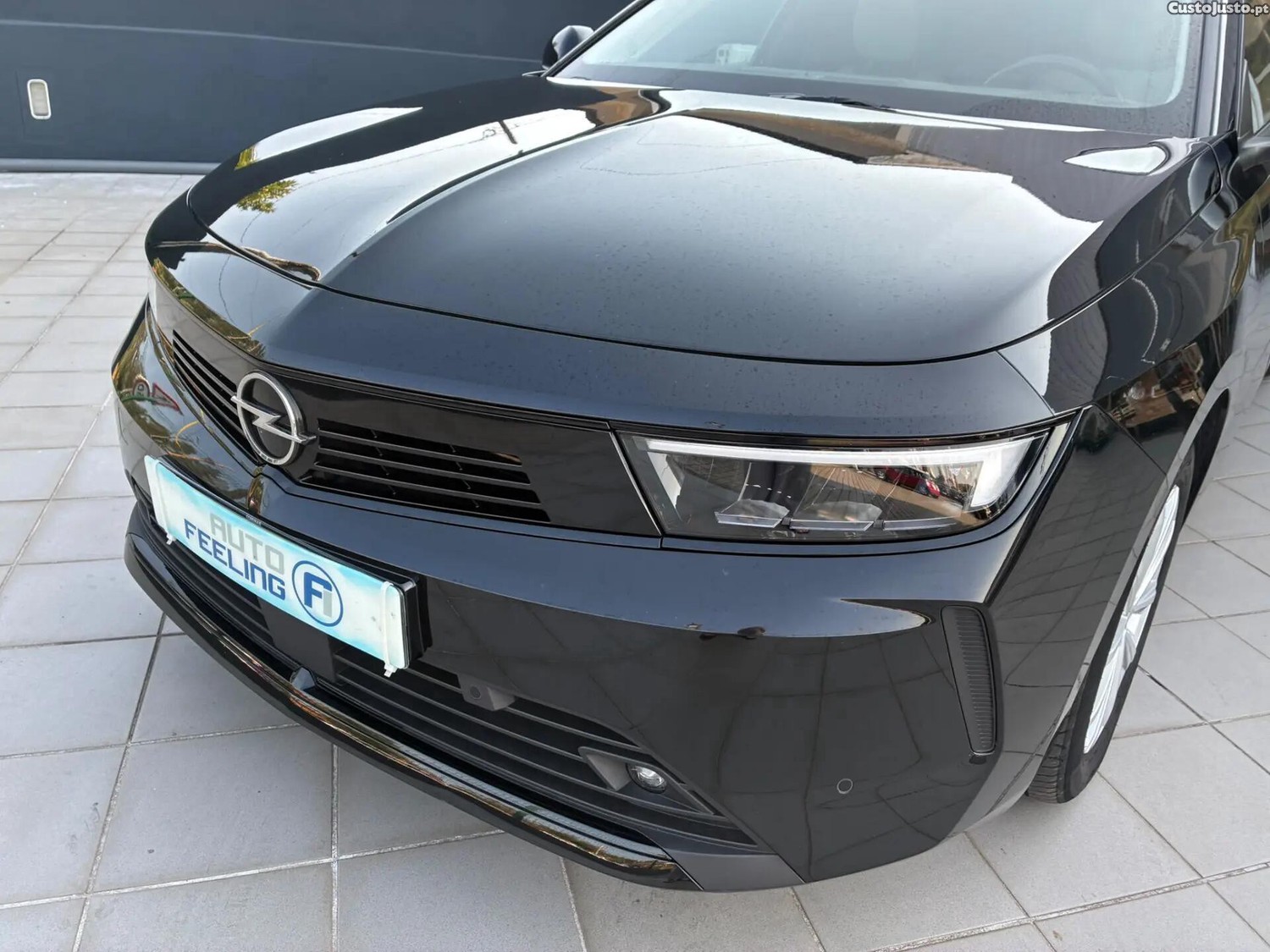 Opel Astra 1.5 D Edition Aut. — fotografia 26