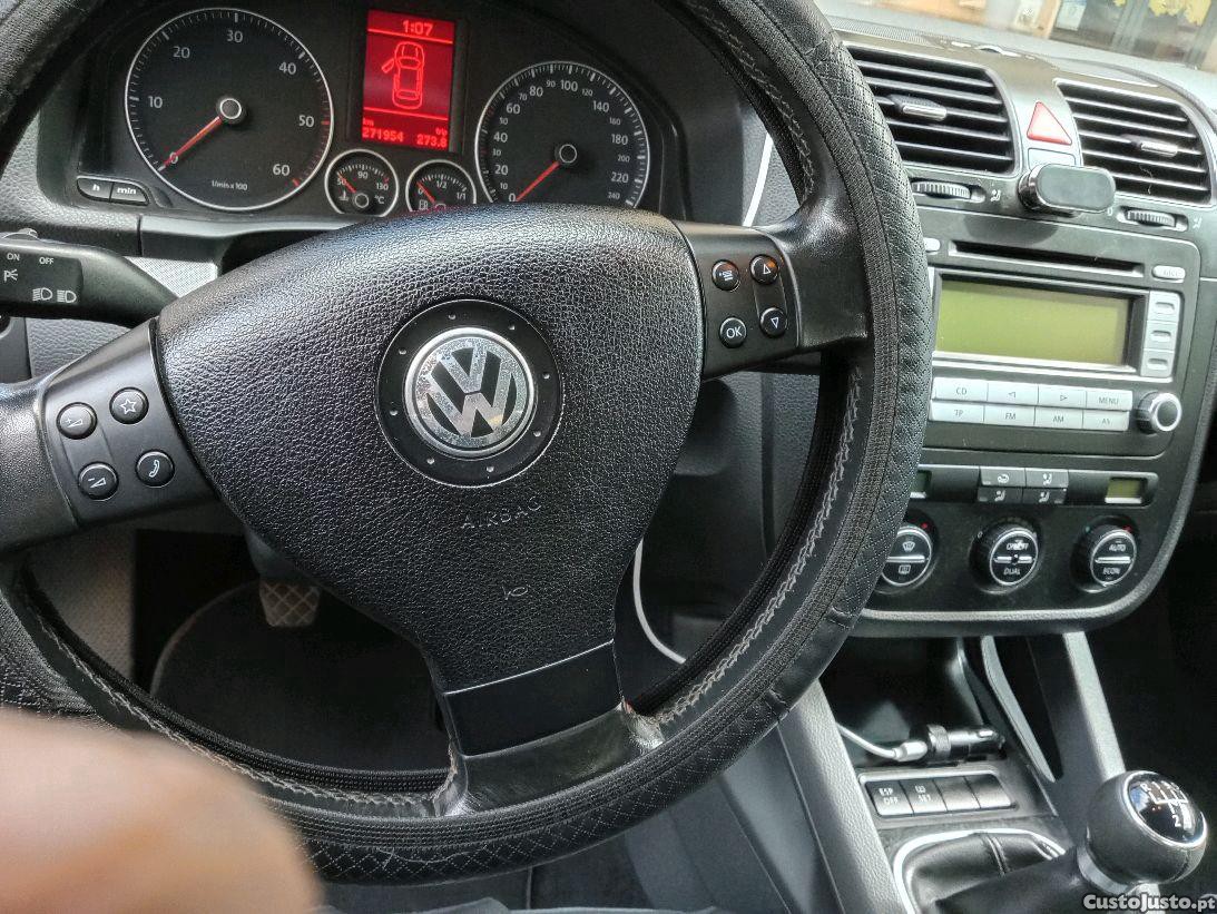 Volkswagen Jetta 1,9 TDI confortline — fotografia 4