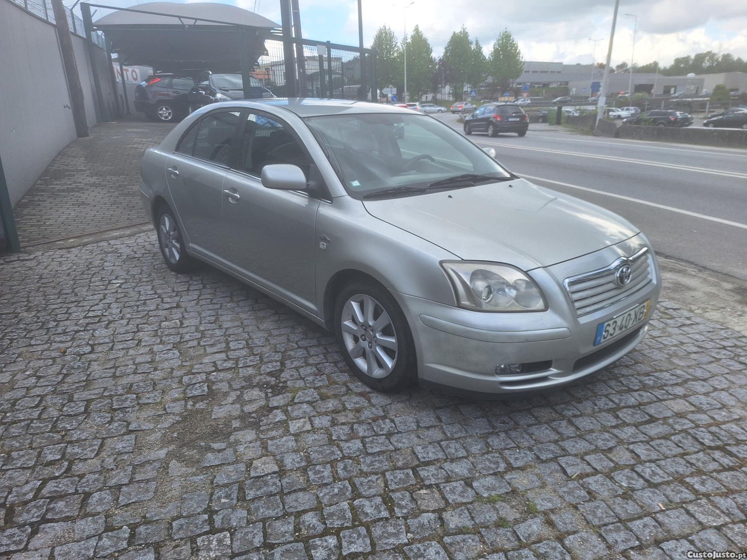 Toyota Avensis D4D — fotografia 3