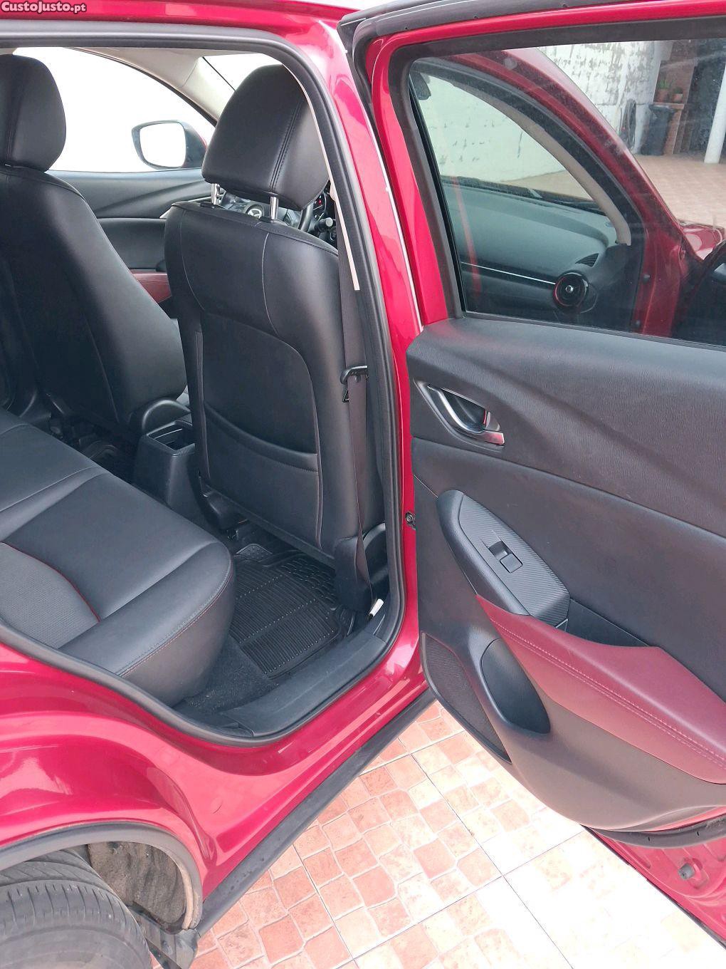 Mazda CX-3 passageiros — fotografia 8