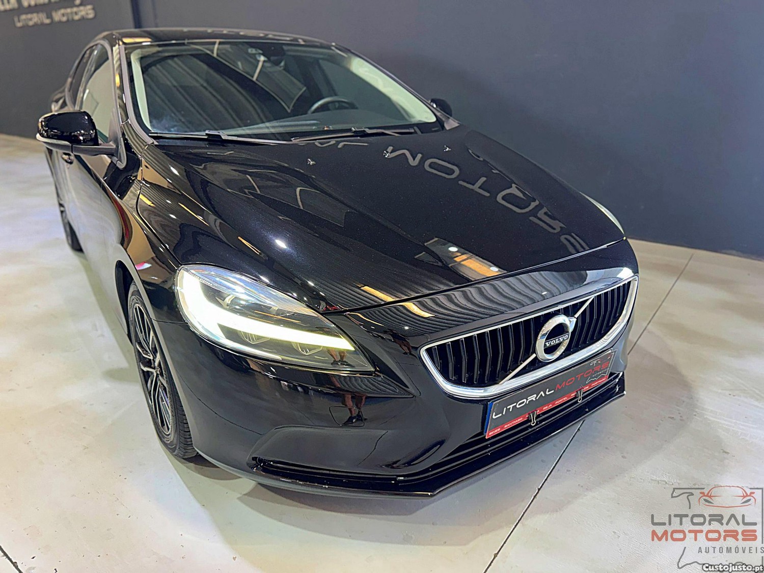 Volvo V40 D2 Black Line — fotografia 23