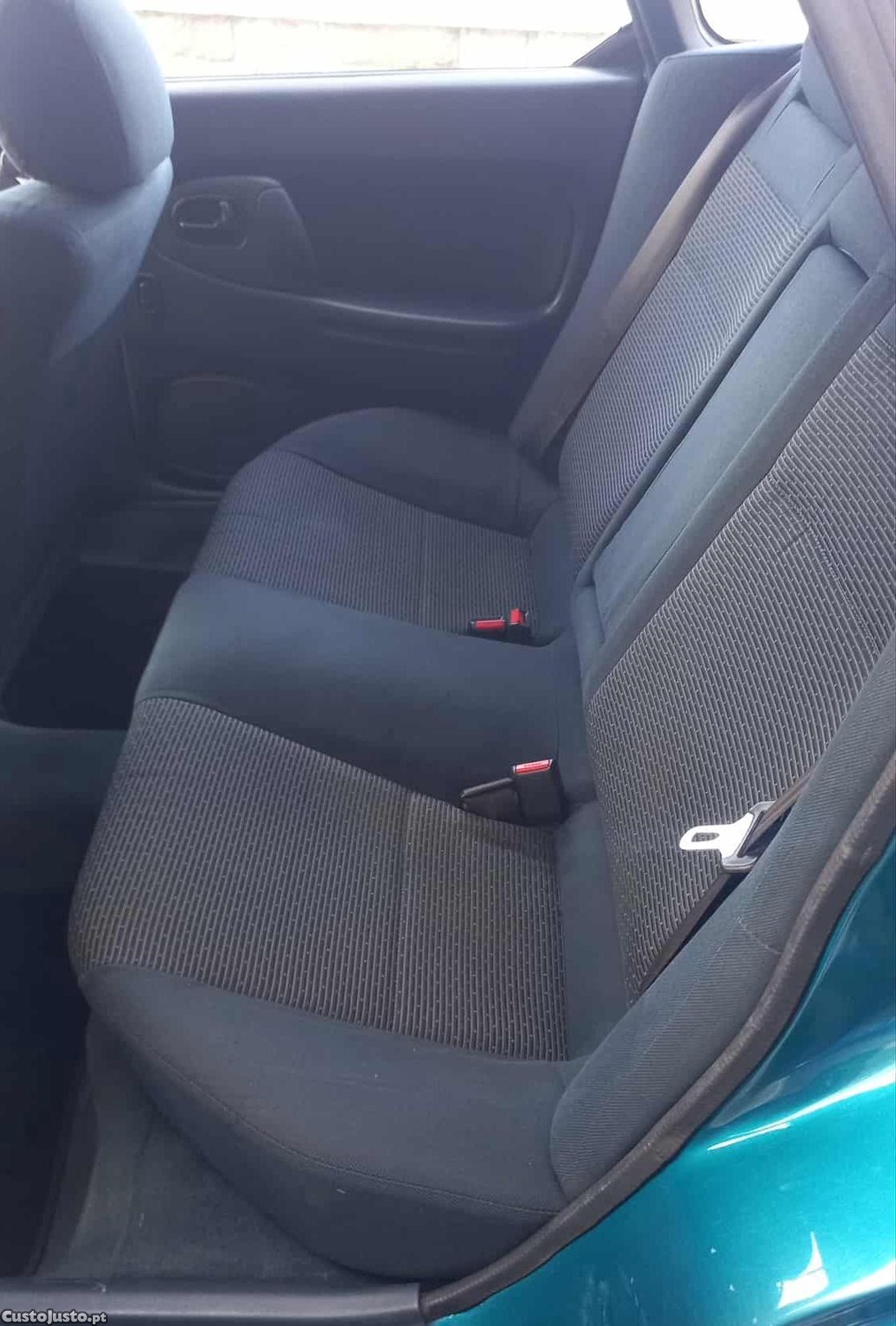 Mazda 323 1.5F 90cv direçao assistida - 96 foto 5