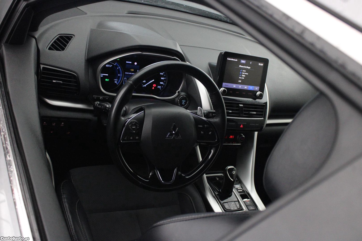Mitsubishi Eclipse CROSS 2.4 PHEV 4WD (AUTO) — fotografia 8