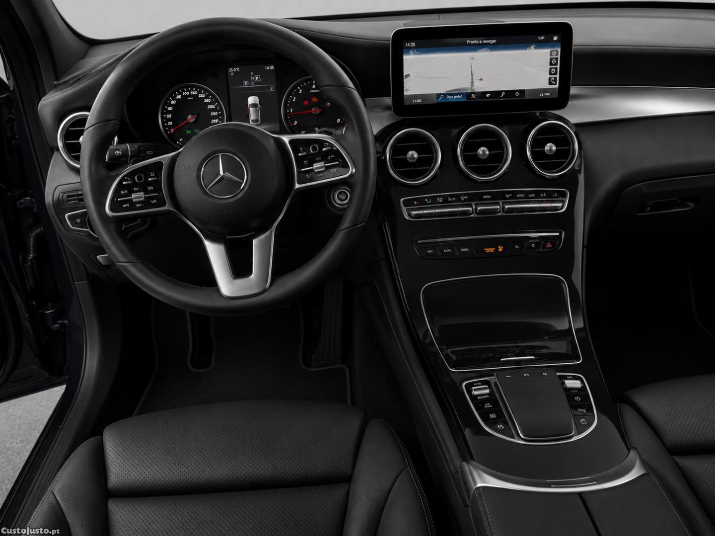 Mercedes-Benz GLC 220 D COUPE 4MATIC (AUTO) — fotografia 3