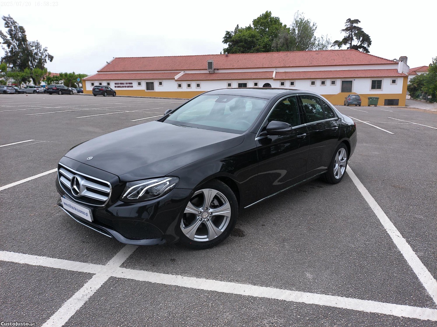 Mercedes-Benz E 220 220 D — fotografia 6