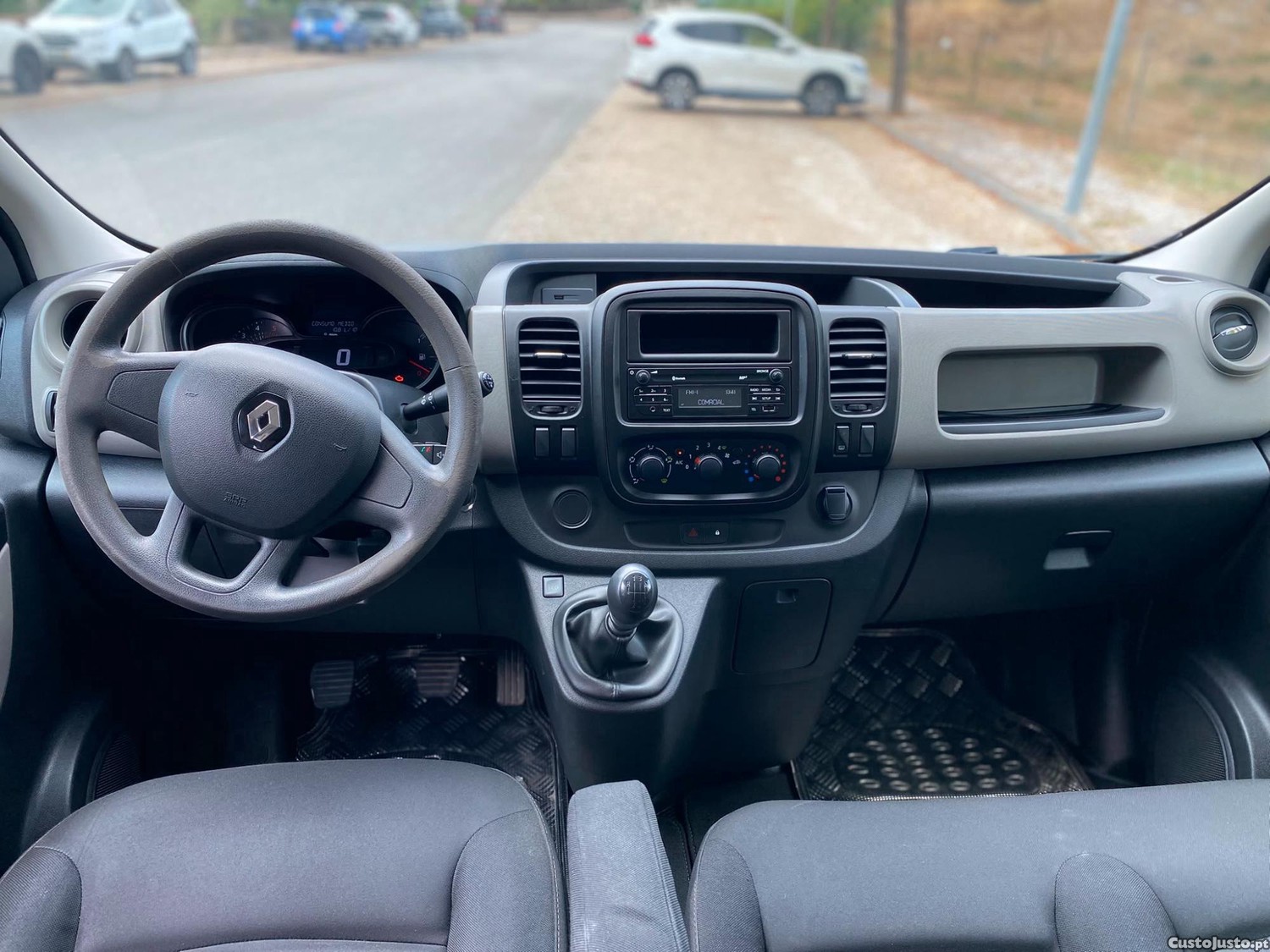 Renault Trafic 1.6 dCi L2H1 Zen — fotografia 2