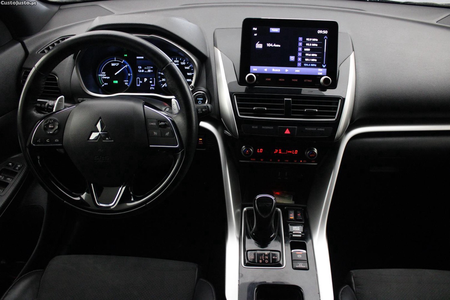 Mitsubishi Eclipse CROSS 2.4 PHEV 4WD (AUTO) — fotografia 37