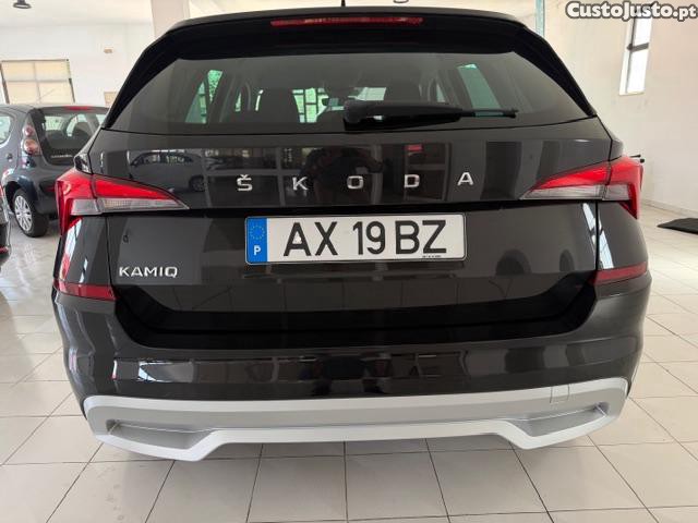 Skoda Kamiq 1.0 TSI Ambition — fotografia 15