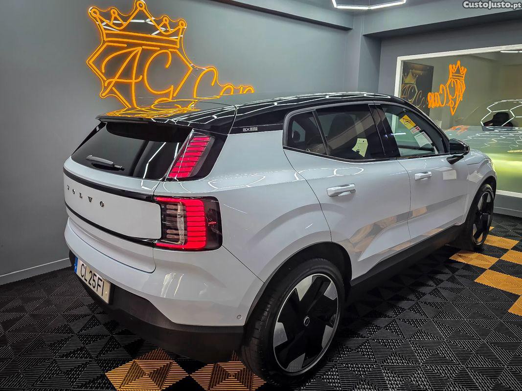 Volvo EX 30 Twin Motor Performance AWD Ultra — fotografia 7
