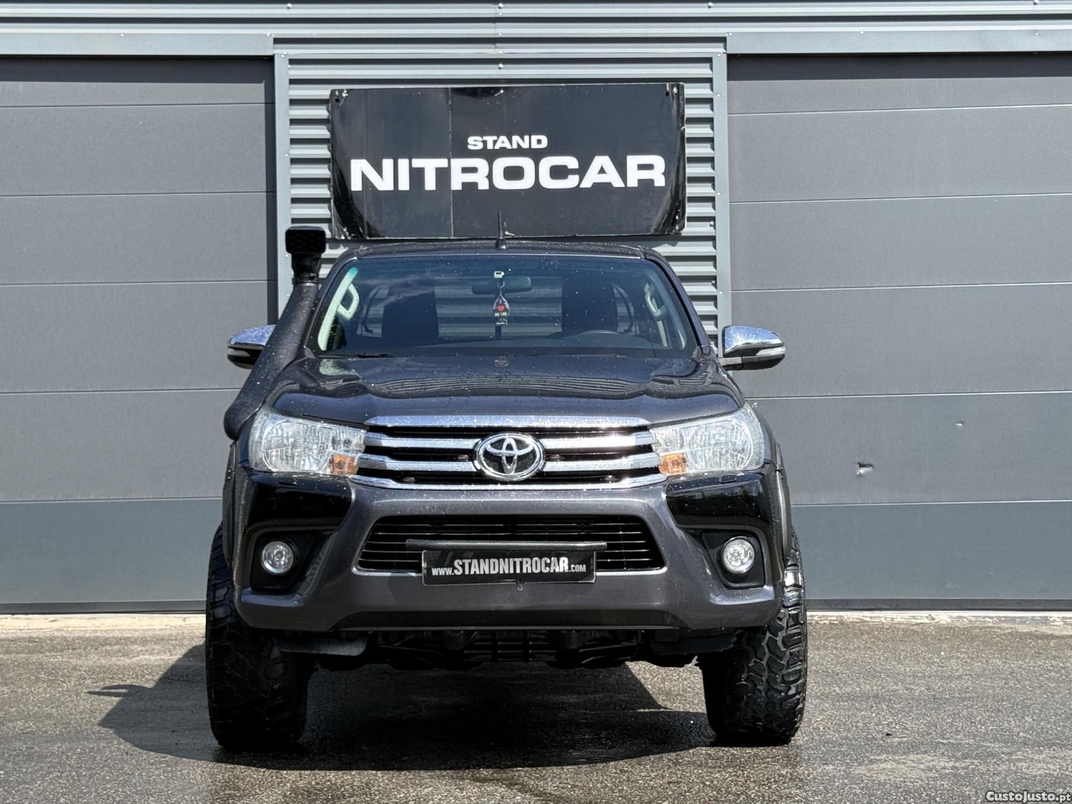 Toyota Hilux 2.4 D-4D 4X4 - 16 foto 2
