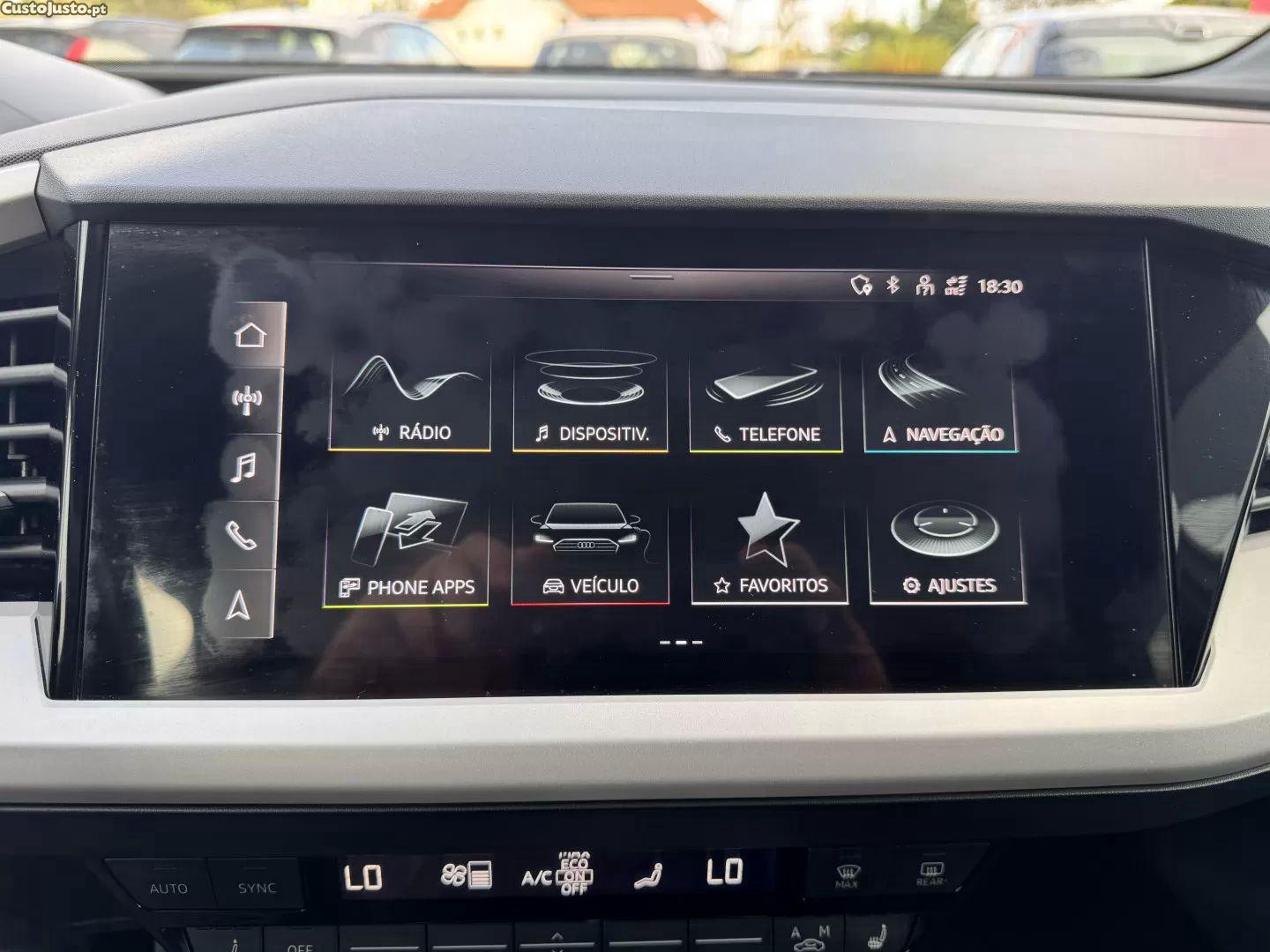 Audi Q4 40 82 kwh — fotografia 18