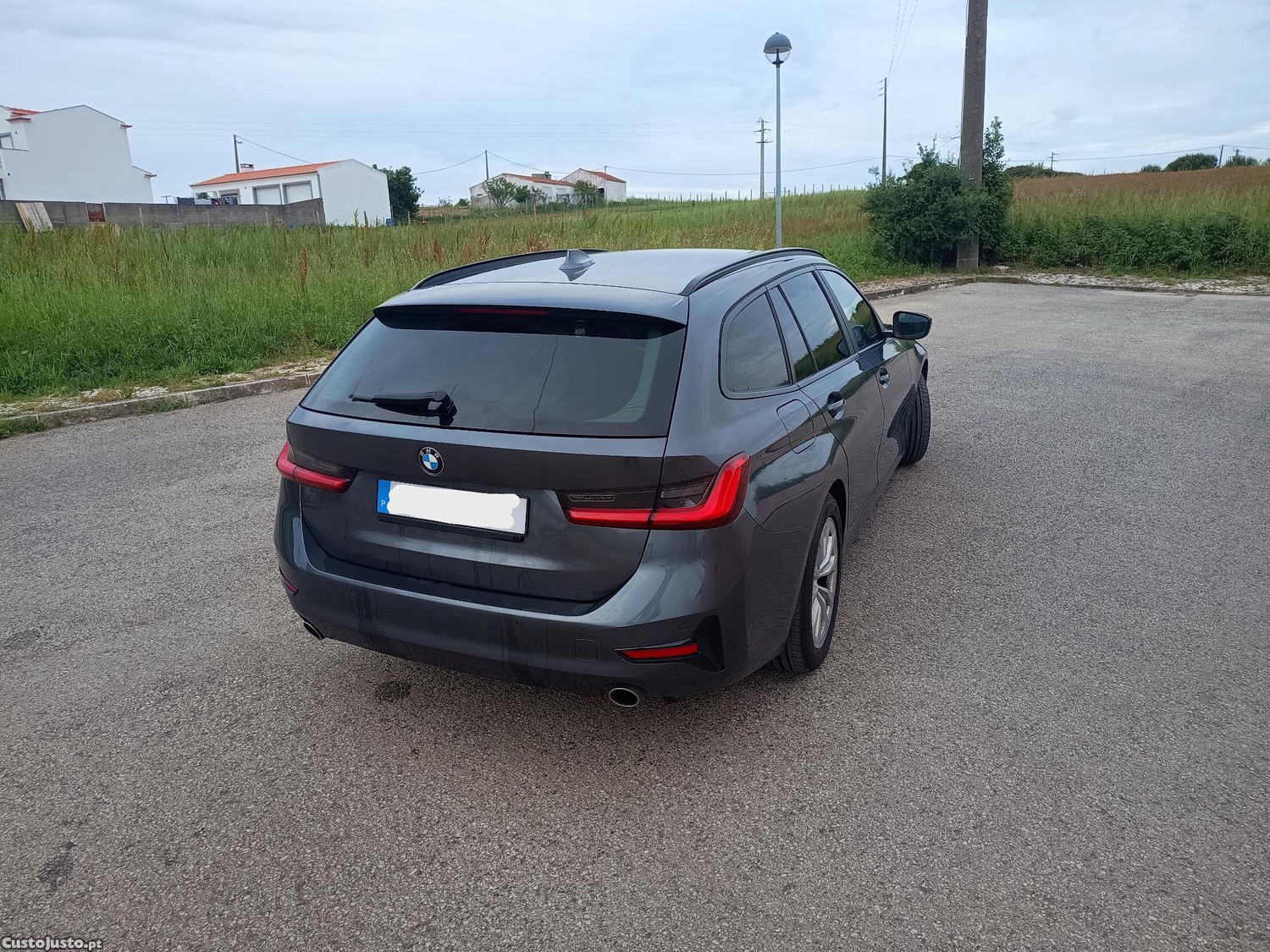 BMW 318 d mild hibrid — fotografia 7