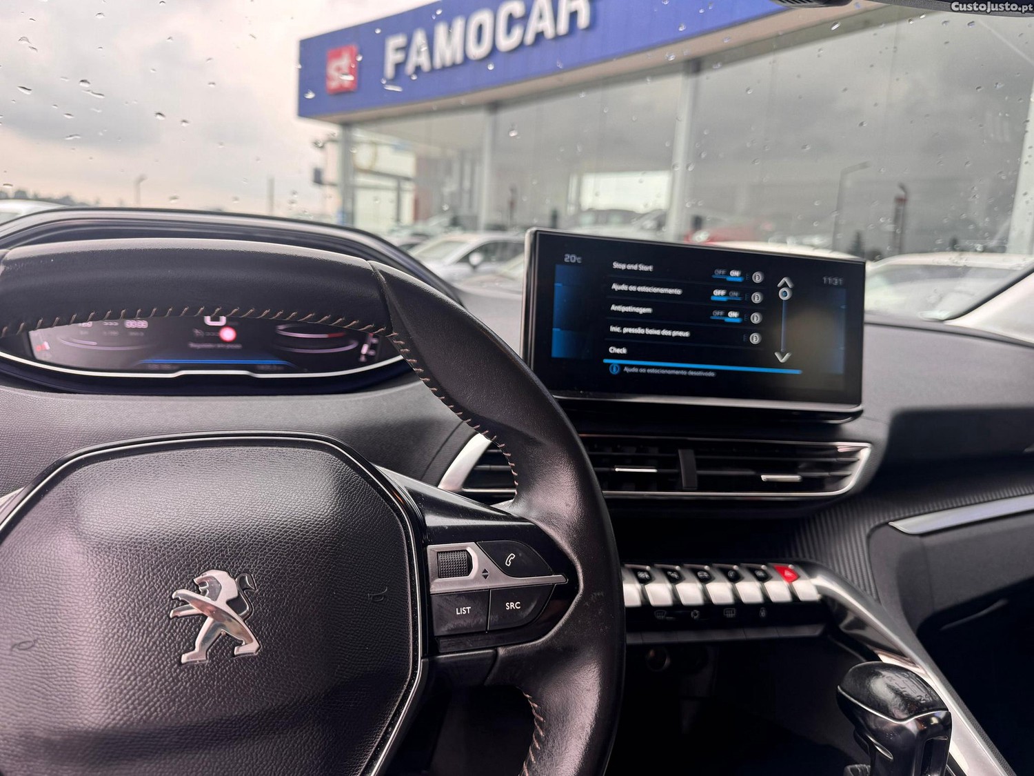 Peugeot 5008 1.2 PureTech Active — fotografia 6