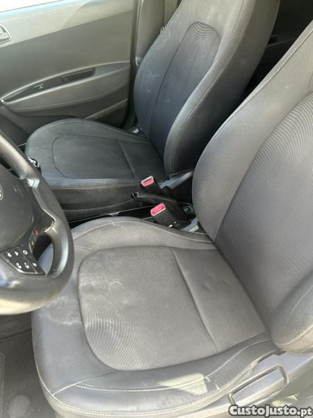 Hyundai i10 5 — fotografia 4