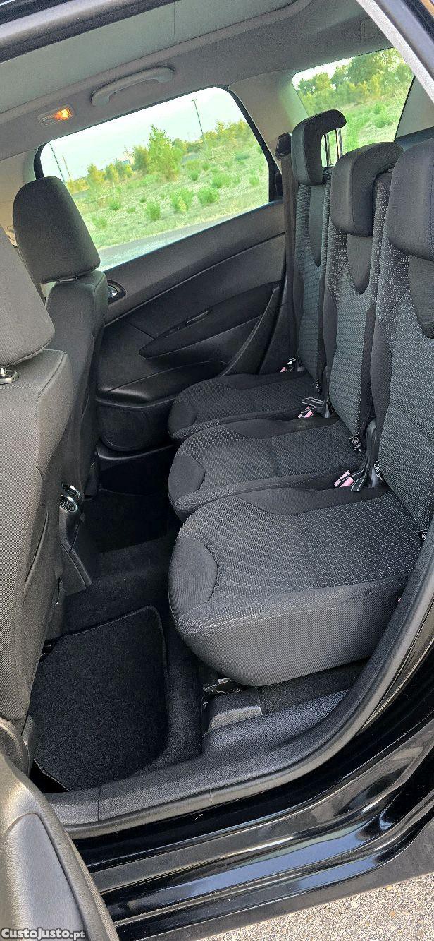 Peugeot 308 1.6 HDI Ano 2009 diesel(7 lugares ) CX 6 velocidades — fotografia 4