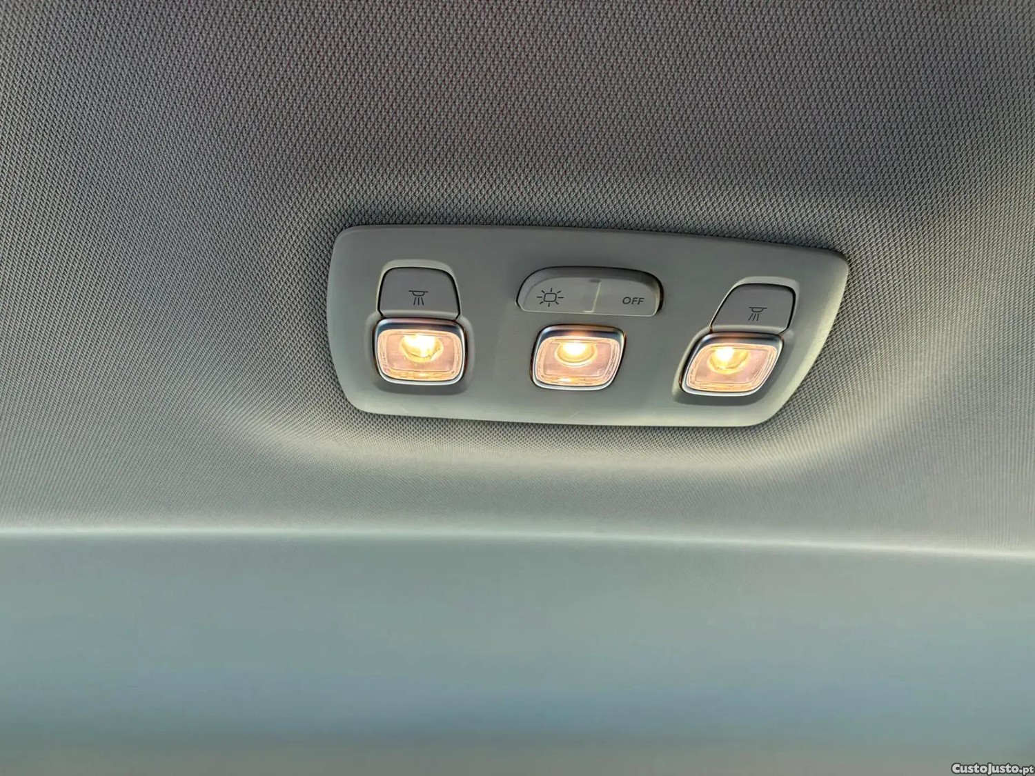 Renault Captur 1.2 TCe Initiale Paris EDC — fotografia 4