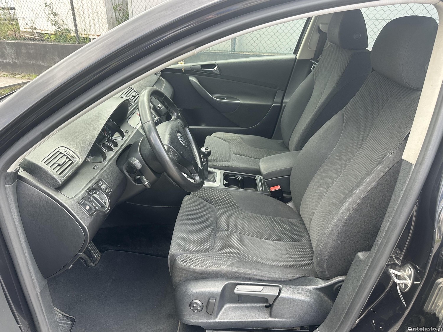 Volkswagen Passat 2.0 TDI 140 CV Nacional — fotografia 7