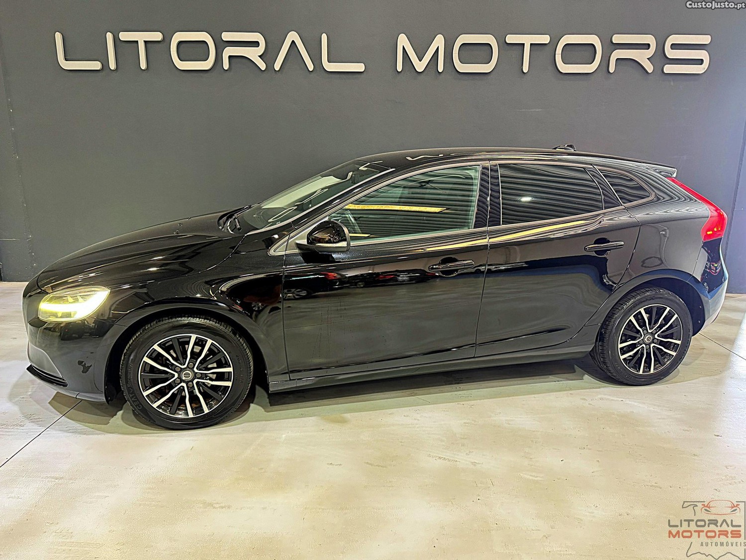 Volvo V40 D2 Black Line — fotografia 20