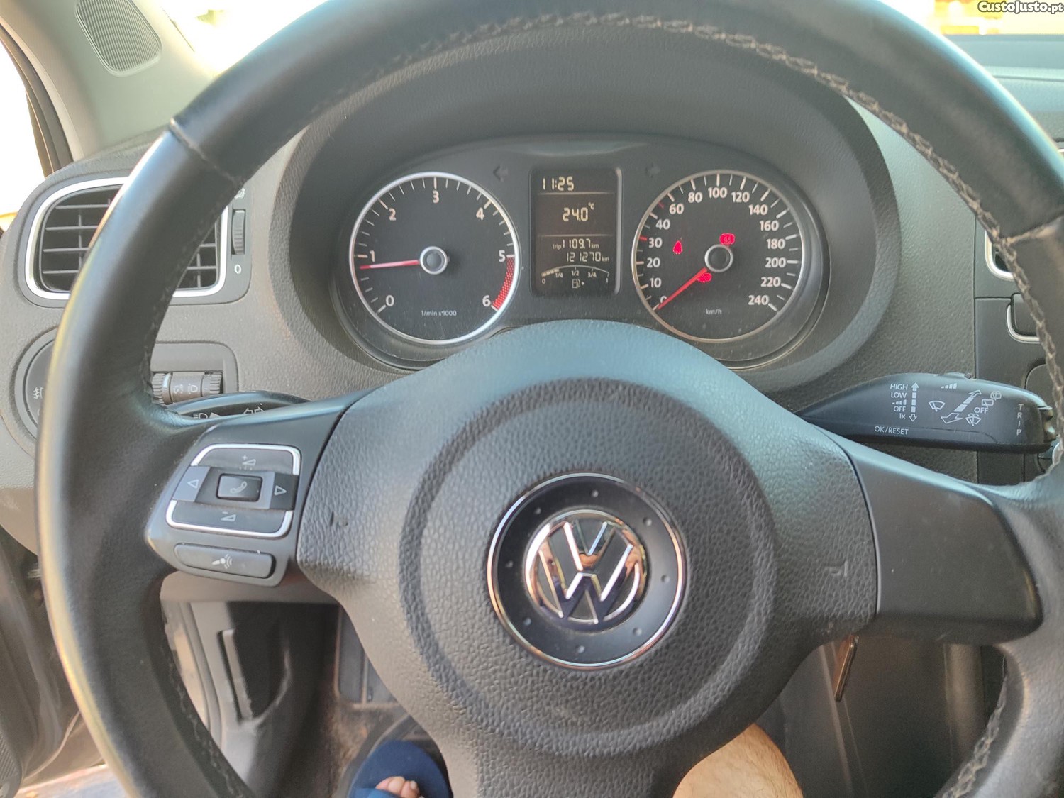 Volkswagen Polo 6R — fotografia 4