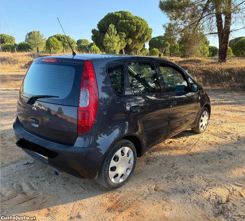 Mitsubishi Colt — fotografia 6