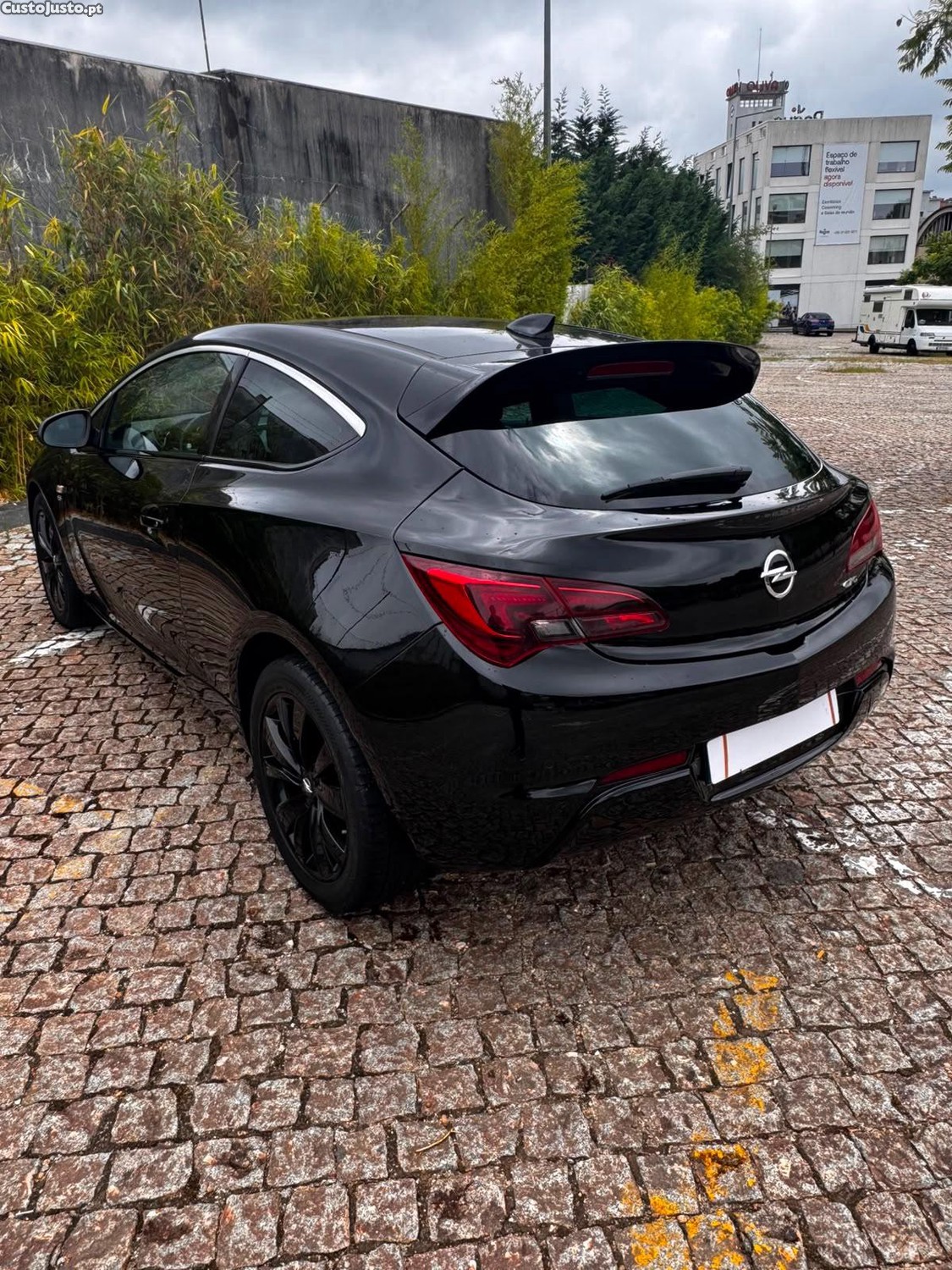 Opel Astra GTC OPC Line — fotografia 7