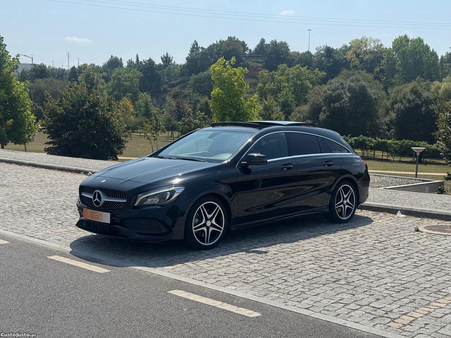 Mercedes-Benz CLA 220 d Shooting Brake AMG Line Aut. — fotografia 9