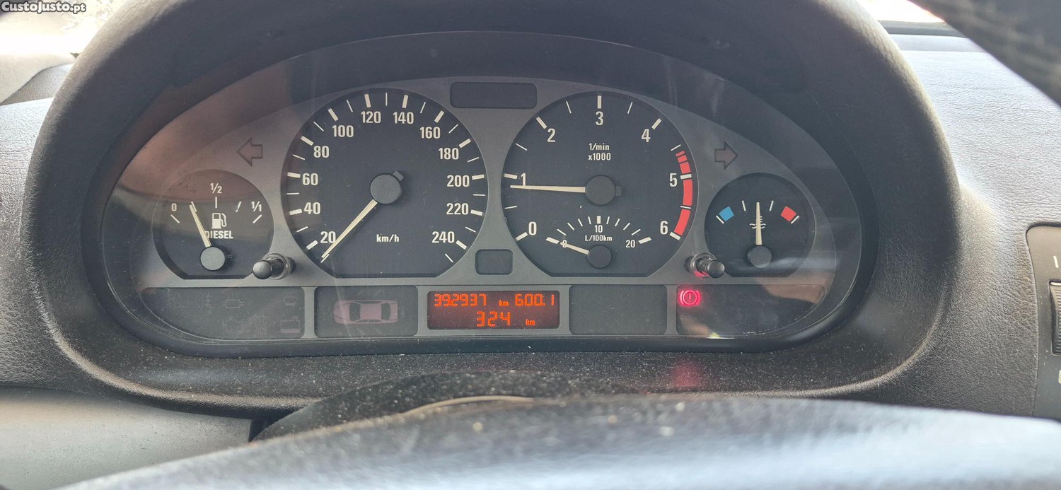 BMW 320 E46 — fotografia 2