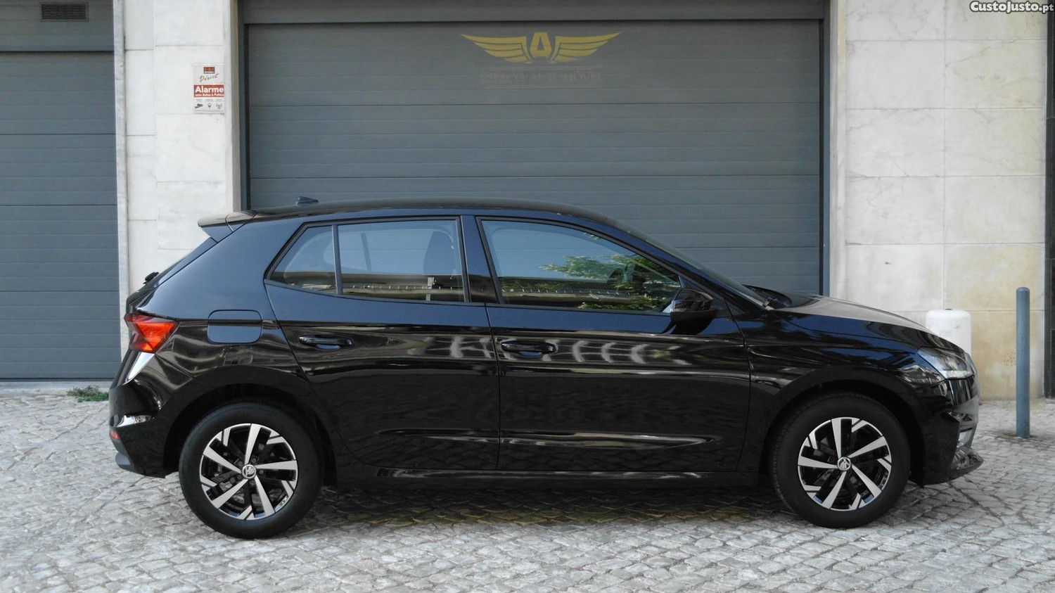 Skoda Fabia 1.0 MPI — fotografia 19