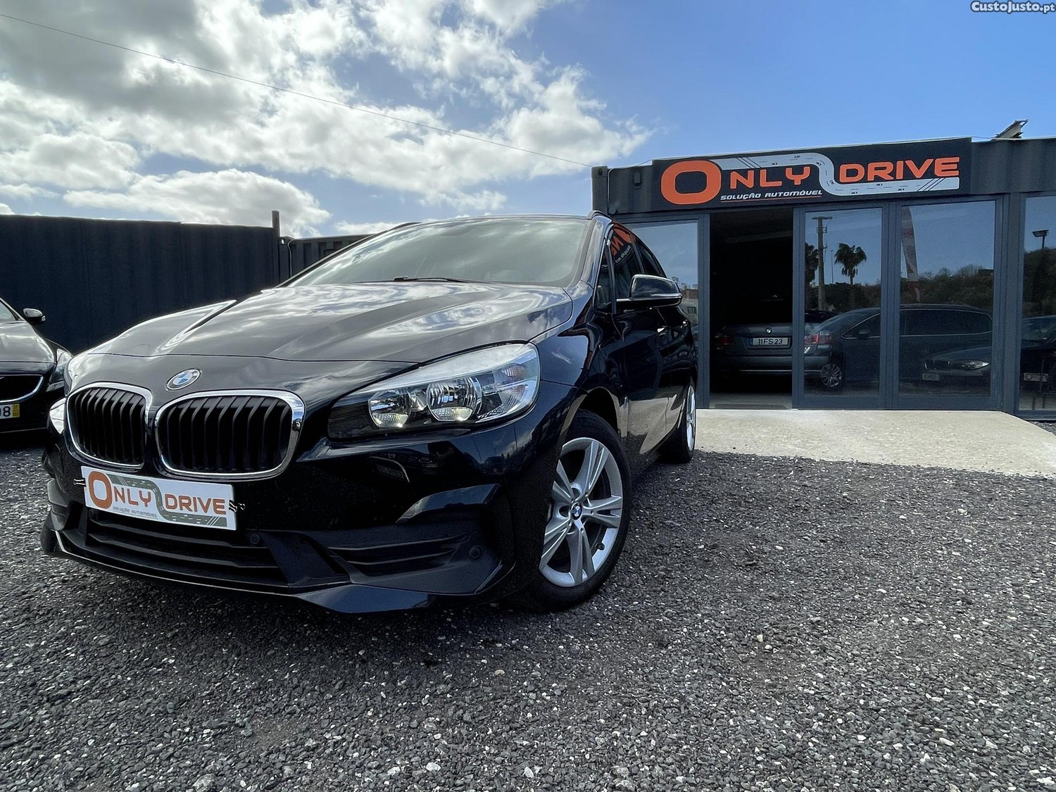 BMW 225 Active Tourer 225xe Active Tourer — fotografia 9
