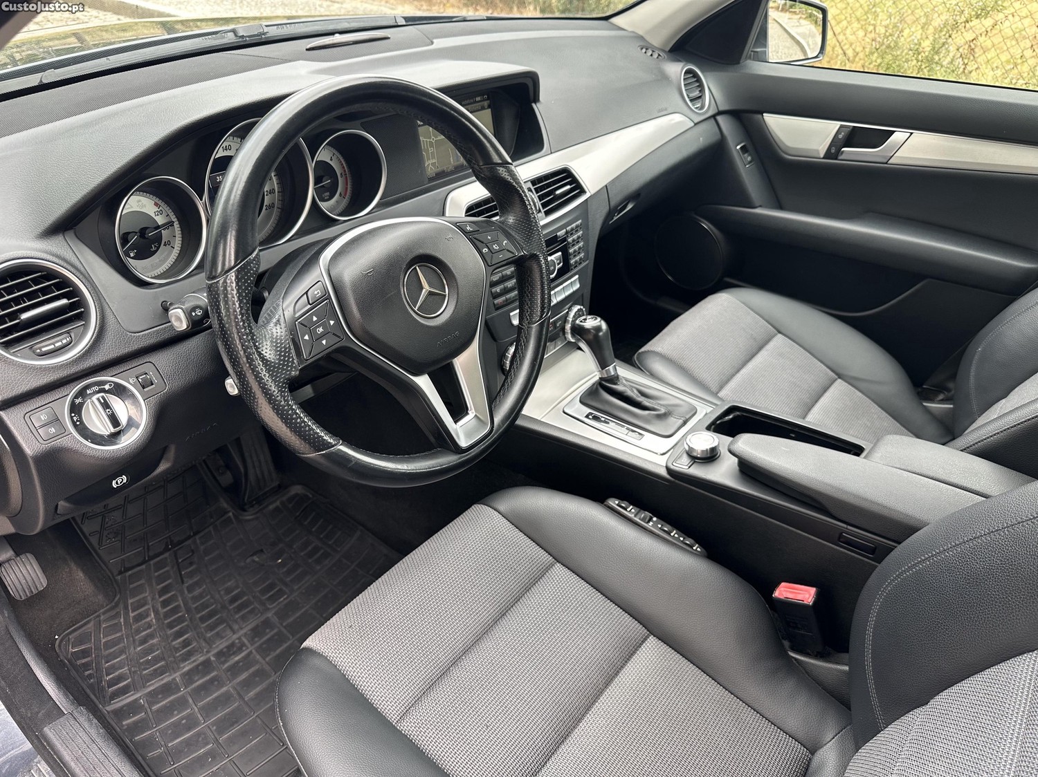 Mercedes-Benz C 220 AVANTGARD 7-GTRONIC — fotografia 7