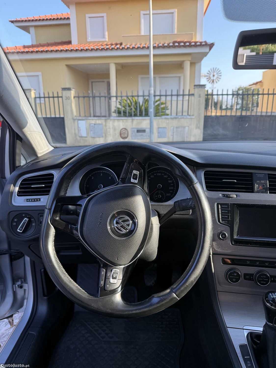 Volkswagen Golf 1.6 TDI blue motion — fotografia 3