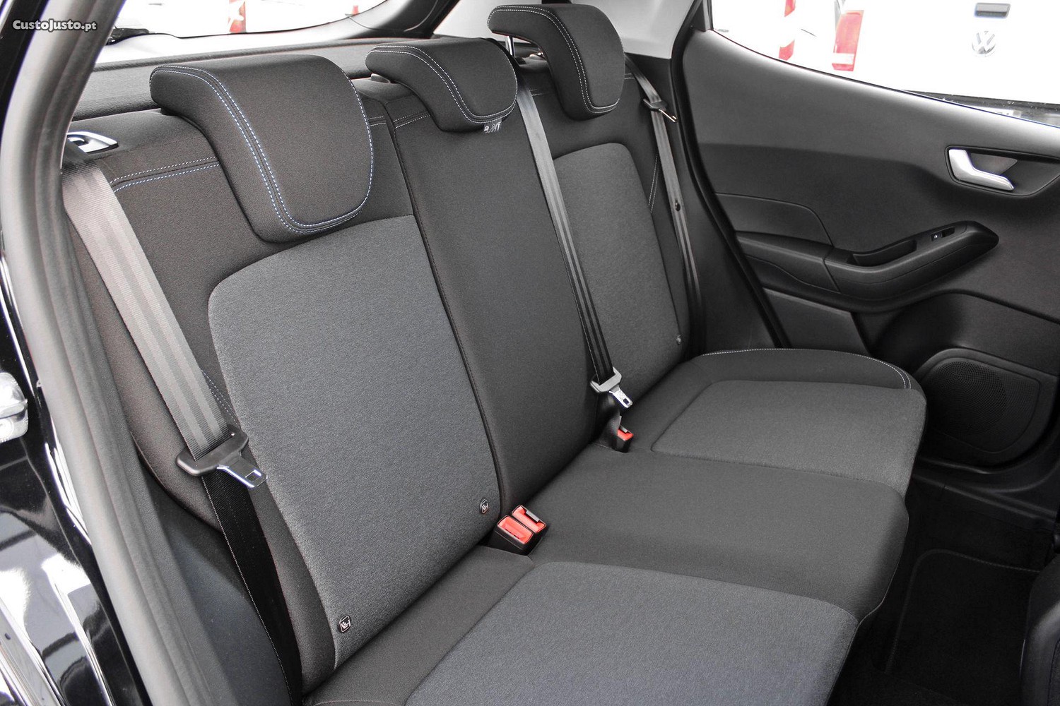 Ford Fiesta 1.0 EcoBoost Active — fotografia 2