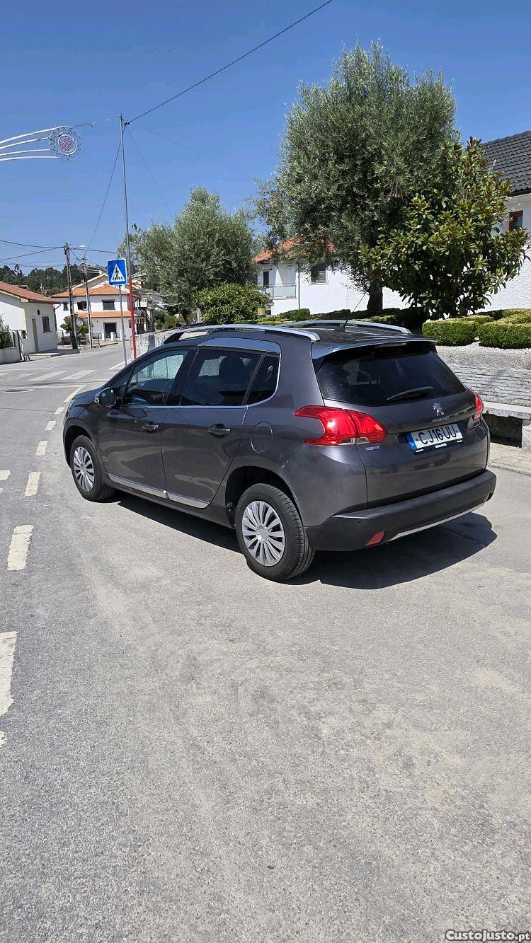Peugeot 2008 Allure 1.6 — fotografia 5