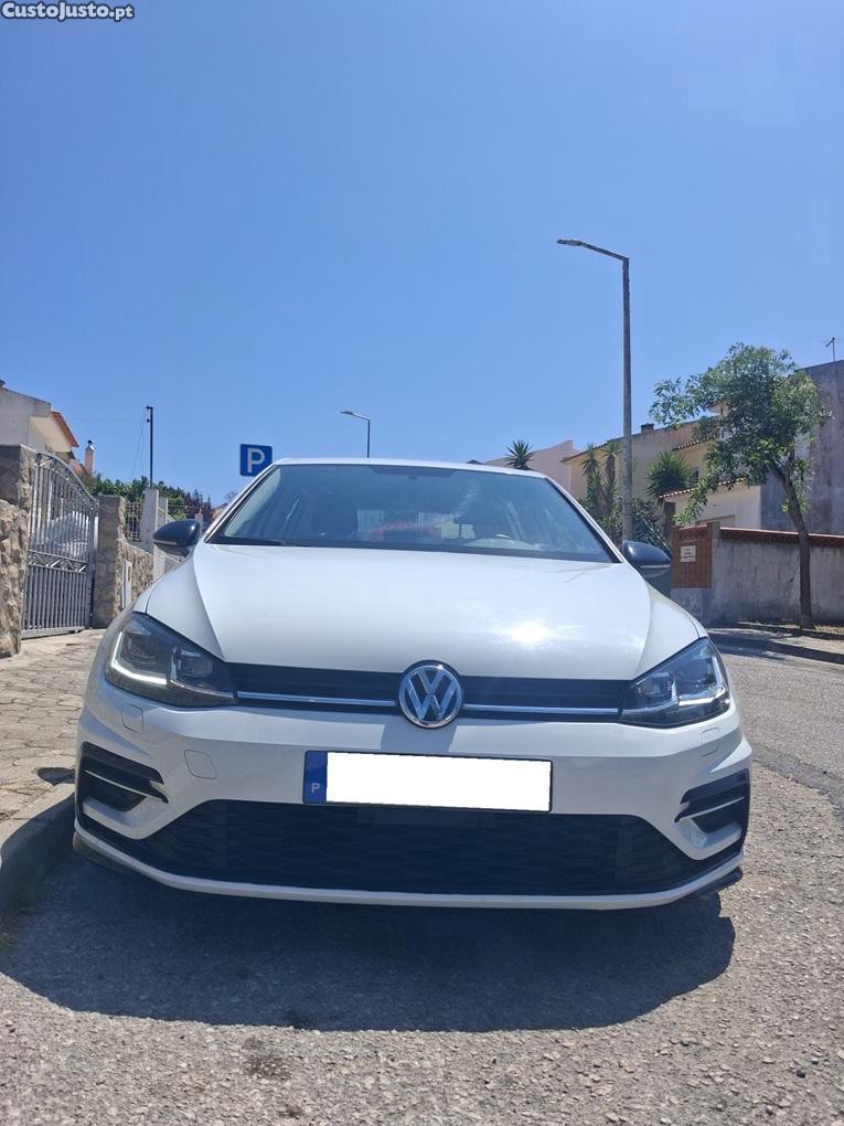 Volkswagen Golf R-Line — fotografia 11