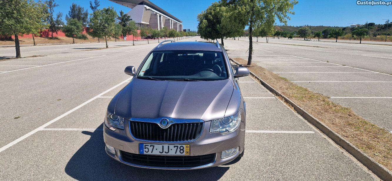 Skoda Superb Elegance — fotografia 10