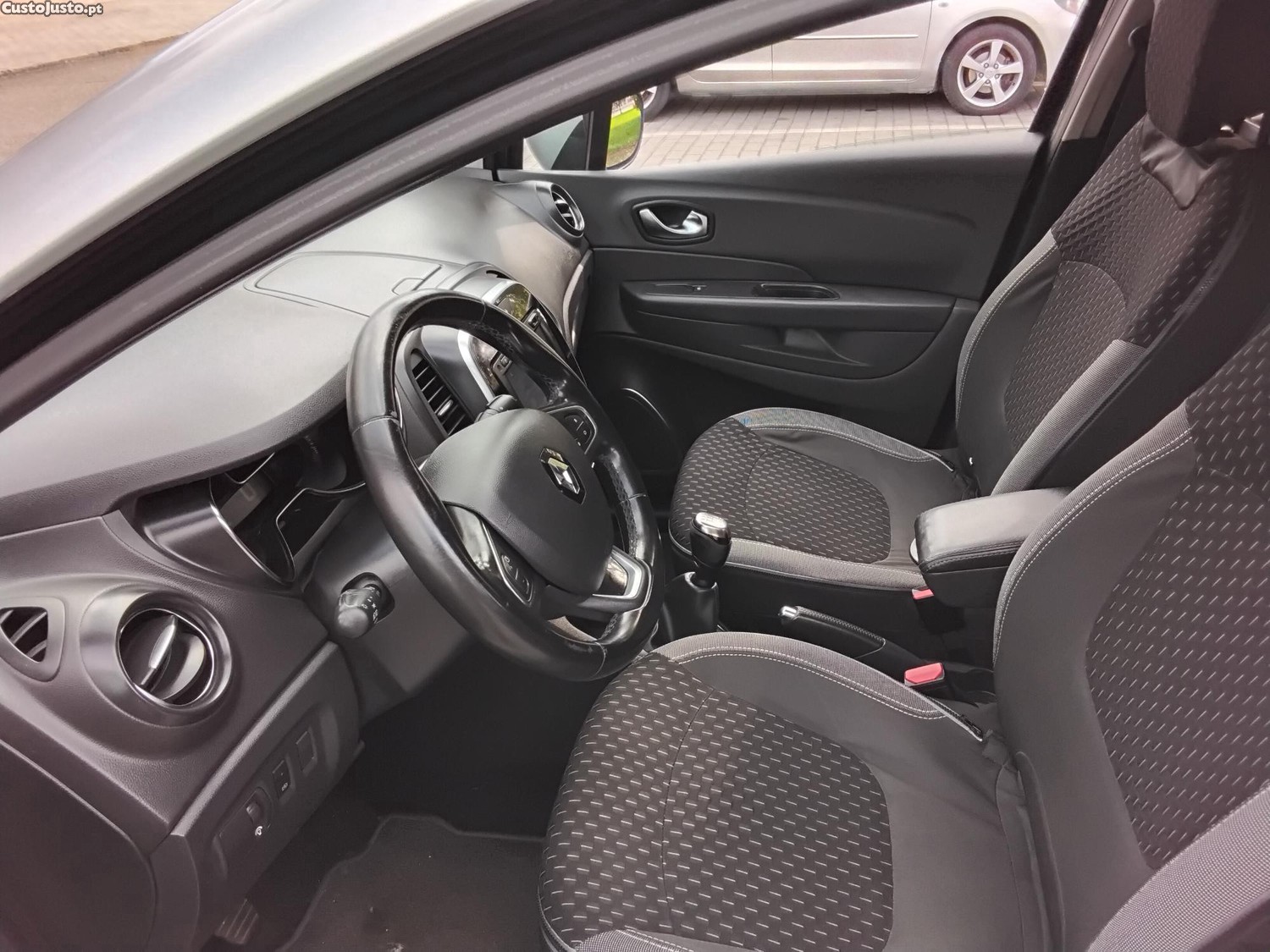 Renault Captur 1500 dci exclusive - 17 foto 5