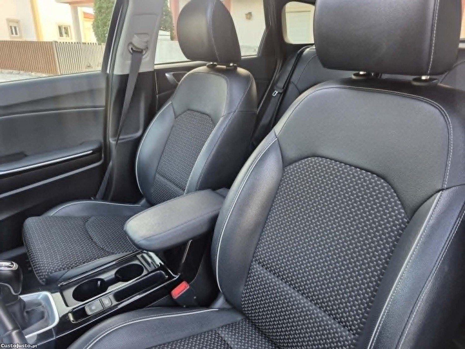 Kia Ceed 1.6 Dynamic Gt line — fotografia 3