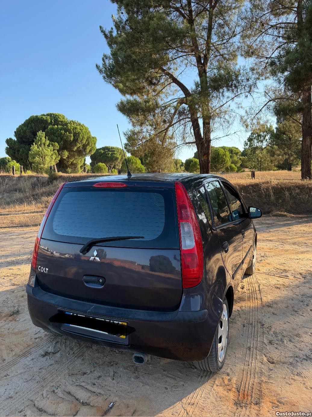 Mitsubishi Colt — fotografia 5