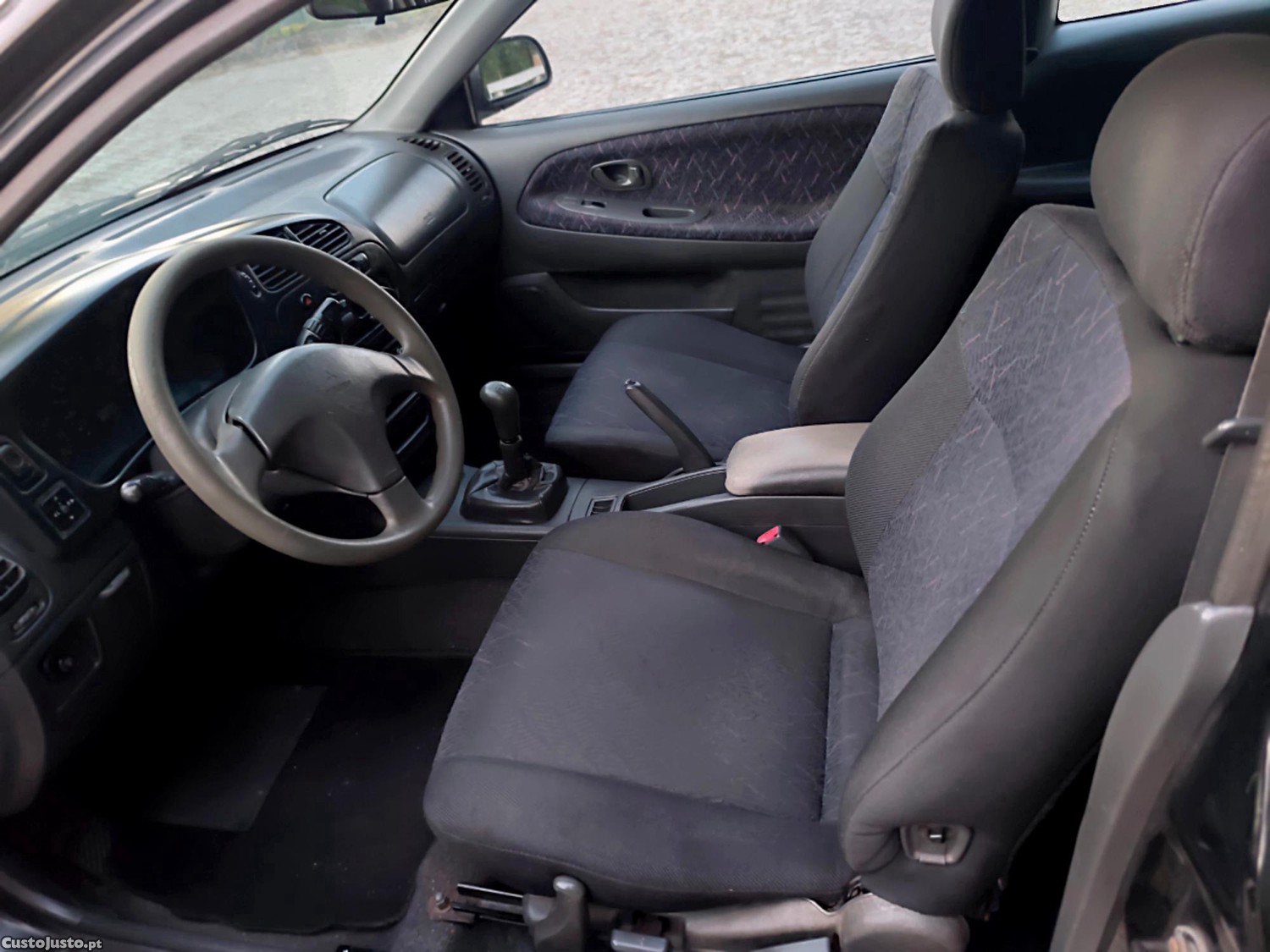 Mitsubishi Colt (Cj0) — fotografia 3