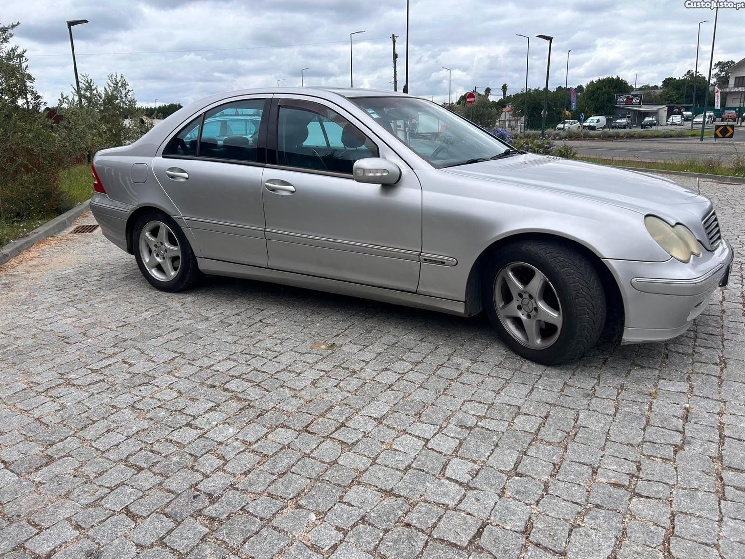 Mercedes-Benz C 200 200 Kompressor (203 045) — fotografia 8