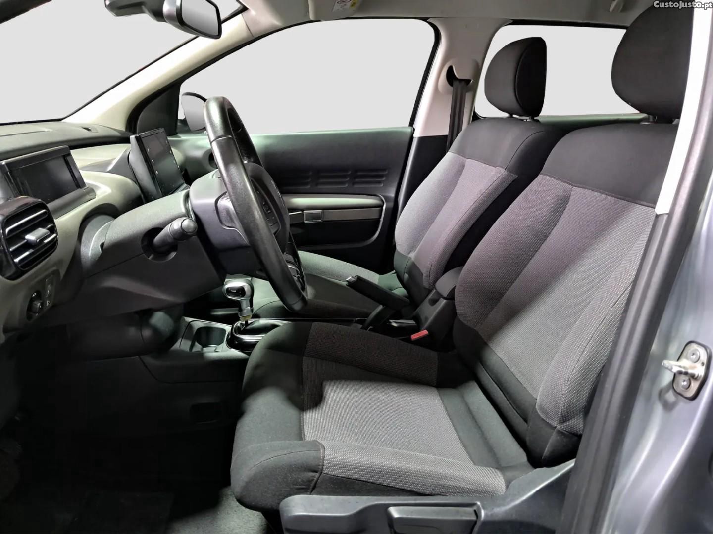 Citroën C4 1.2 PureTech Feel Business — fotografia 4