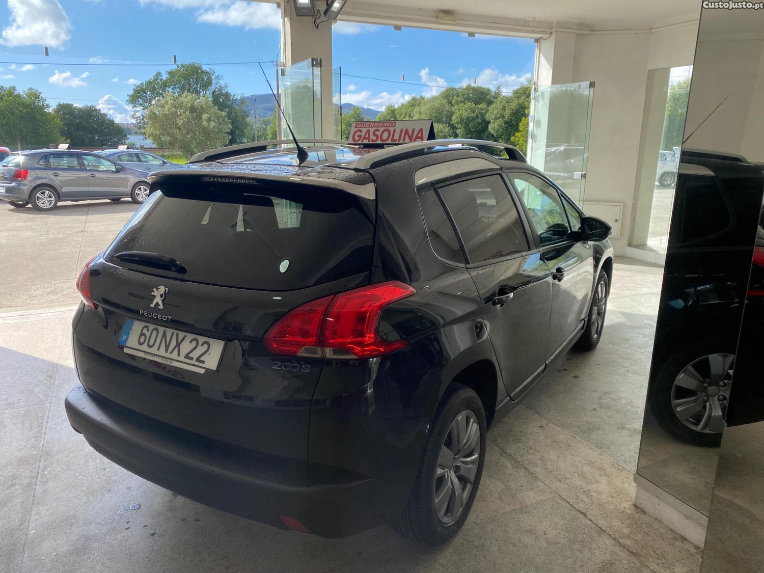 Peugeot 2008 1.2 VTI -93 MIL KMs — fotografia 9