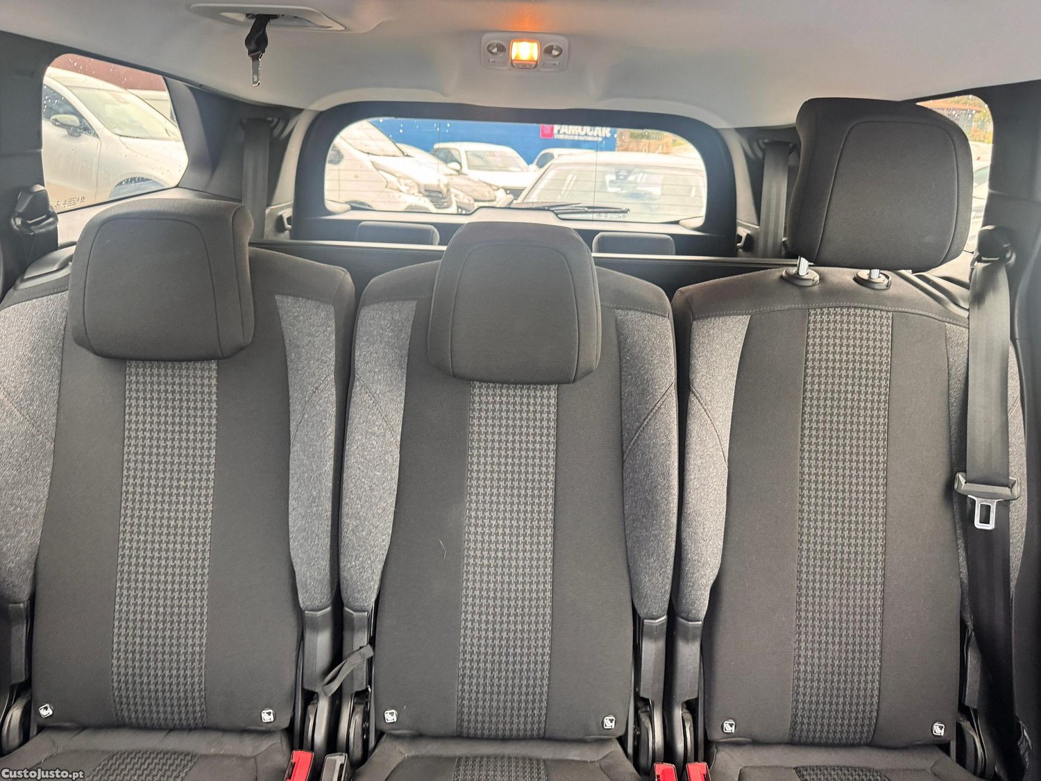 Peugeot 5008 1.2 PureTech Active — fotografia 5