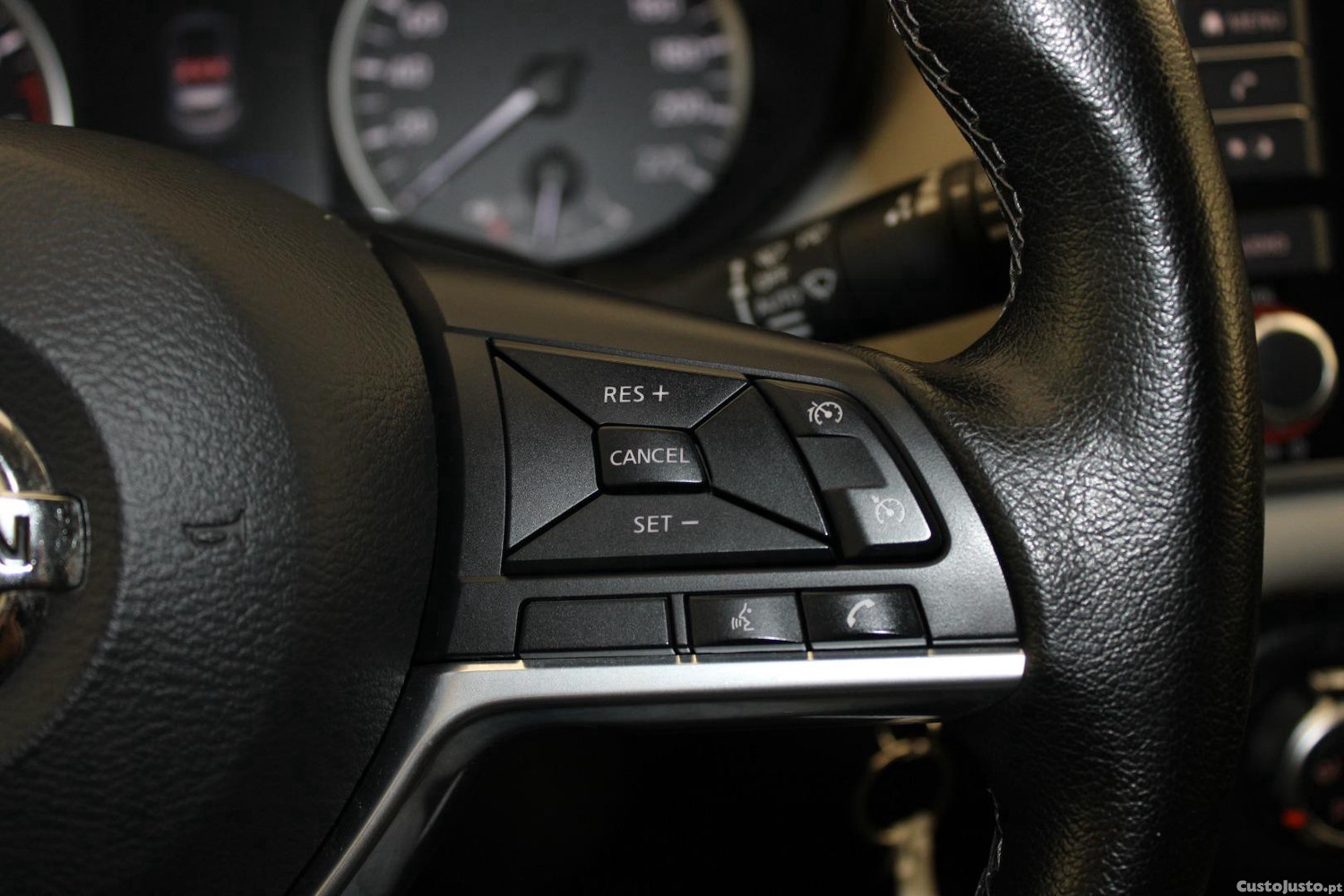 Nissan Micra 1.0 IG-T ACENTA (AUTO) — fotografia 16
