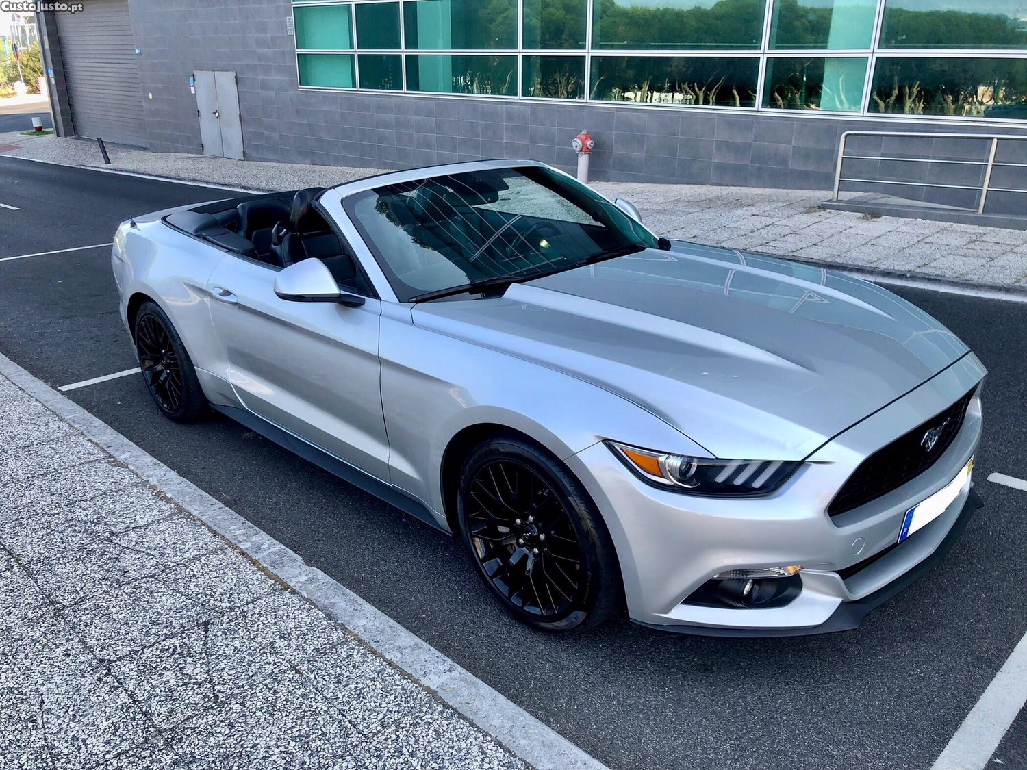 Ford Mustang 2.3 ecoboost — fotografia 4