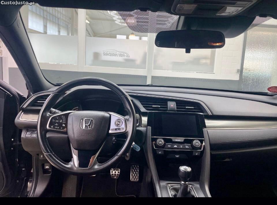 Honda Civic 1.0 VTEC Elegance — fotografia 9