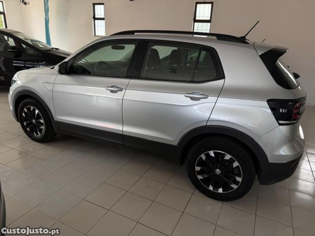 VW T-Cross 1.0 TSI — photo 2
