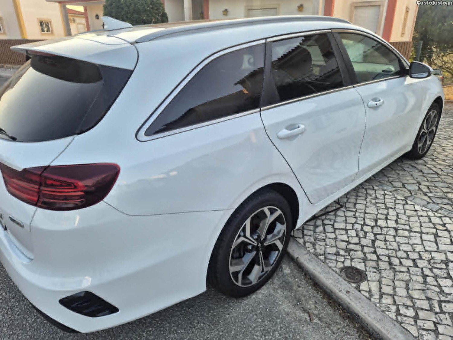 Kia Ceed 1.6 Dynamic Gt line — fotografia 5