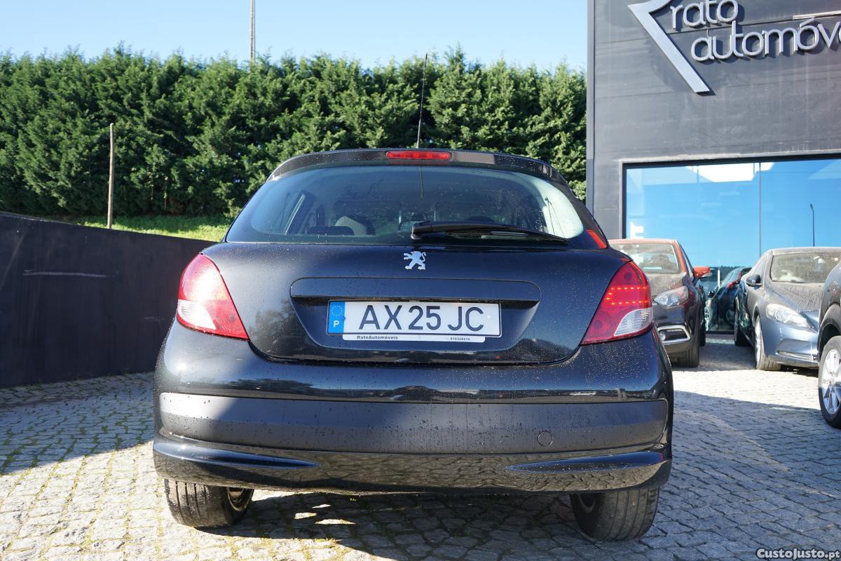 Peugeot 207 1.6 HDI — fotografia 8