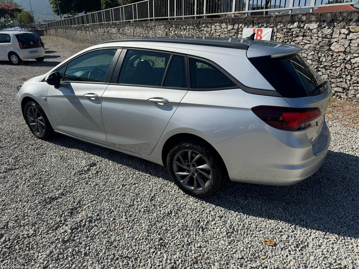 Opel Astra Sports Tourer 1.6 CDTI Edition S/S — fotografia 9
